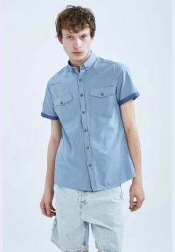 DeFacto Man Slim Fit Polo Neck Woven Short Sleeve Shirt -Active Fashion Store 3 zoom desktop 723