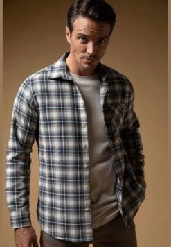 DeFacto Man Modern Fit Polo Neck Woven Long Sleeve Shirt -Active Fashion Store 3 zoom desktop 750