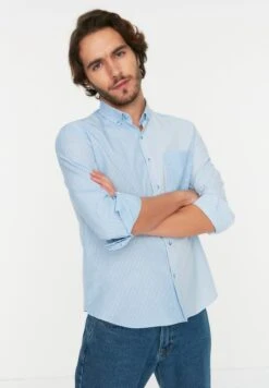 Trendyol Striped Slim Fit Shirt -Active Fashion Store 3 zoom desktop 777