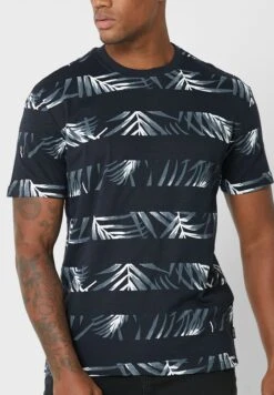 Only & Sons Leaf Print Crew Neck T-Shirt -Active Fashion Store 3 zoom desktop 78