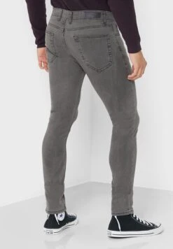 Koton Front Zip Closure Mid Rise Jeans -Active Fashion Store 3 zoom desktop 922