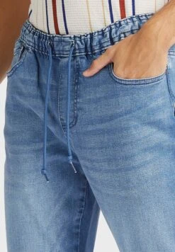 Lee Cooper Mid Wash Relaxed Fit Jog Jeans -Active Fashion Store 3 zoom desktop 966