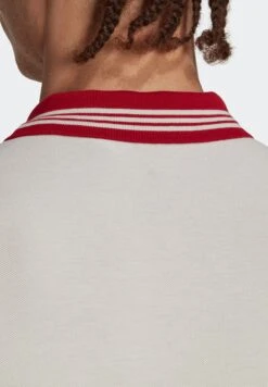 ADIDAS FIFA World Cup 2022 Official Emblem Polo -Active Fashion Store 4 zoom desktop 1139