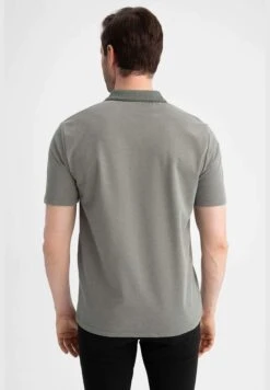 DeFacto Relax Fit Short Sleeve T-Shirt -Active Fashion Store 4 zoom desktop 1182