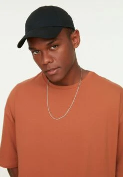 Trendyol Back Print Crew Neck T-Shirt -Active Fashion Store 4 zoom desktop 124