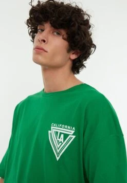 Trendyol Printed Crew Neck T-Shirt 10 Trendyol Printed Crew Neck T-Shirt -Active Fashion Store 4 zoom desktop 127