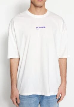 Trendyol Graphic Print Crew Neck T-Shirt 14 Trendyol Graphic Print Crew Neck T-Shirt -Active Fashion Store 4 zoom desktop 198