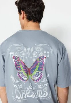 Trendyol Butterfly Back Print Crew Neck T-Shirt -Active Fashion Store 4 zoom desktop 202