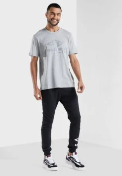 UMBRO Logo T-Shirt -Active Fashion Store 4 zoom desktop 228