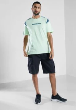 UMBRO Paneled T-Shirt -Active Fashion Store 4 zoom desktop 319