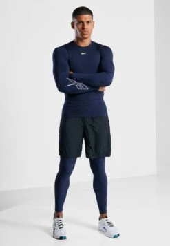 Reebok United By Fitness Compression T-Shirt -Active Fashion Store 4 zoom desktop 395