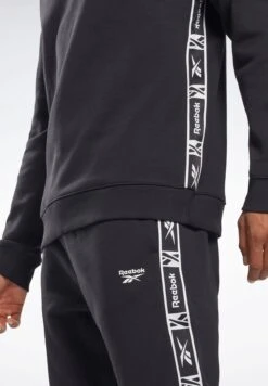 Reebok Logo Tape Sweatshirt -Active Fashion Store 4 zoom desktop 455