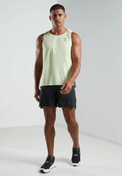 On Running Essential Tank -Active Fashion Store 4 zoom desktop 484