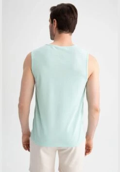 DeFacto Regular Fit Sleeveless Vest 12 DeFacto Regular Fit Sleeveless Vest -Active Fashion Store 4 zoom desktop 487