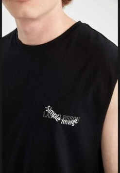 DeFacto Boxy Fit Sleeveless Minimal Slogan Print Vest -Active Fashion Store 4 zoom desktop 528