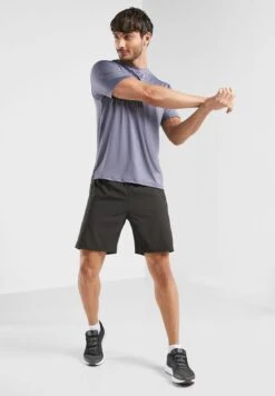 Training T-Shirt -Active Fashion Store 4 zoom desktop 552