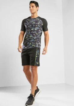 Hybrid T Shirts -Active Fashion Store 4 zoom desktop 553