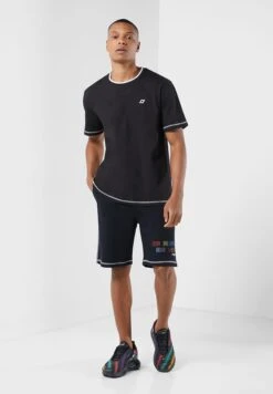 Lifestyle T Shirts -Active Fashion Store 4 zoom desktop 555