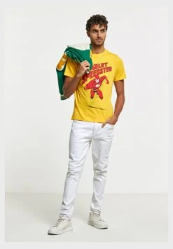 Super Hero Crew Neck T-Shirt 9 Super Hero Crew Neck T-Shirt -Active Fashion Store 4 zoom desktop 58