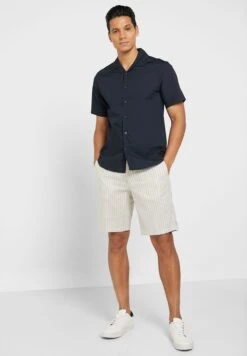 Smart Short Sleeve Shirt -Active Fashion Store 4 zoom desktop 591