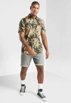 Volcom Marble Floral Shirt -Active Fashion Store 4 zoom desktop 600