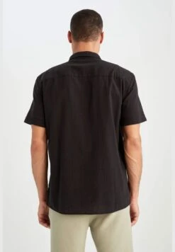 DeFacto Man Polo Neck Woven Short Sleeve Shirt -Active Fashion Store 4 zoom desktop 608