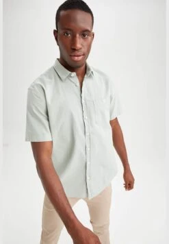 DeFacto Short Sleeved Regular Fit Button Down Polo Neck Shirt -Active Fashion Store 4 zoom desktop 614