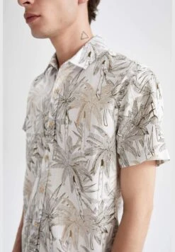 DeFacto Slim Fit Short Sleeve Shirt -Active Fashion Store 4 zoom desktop 621