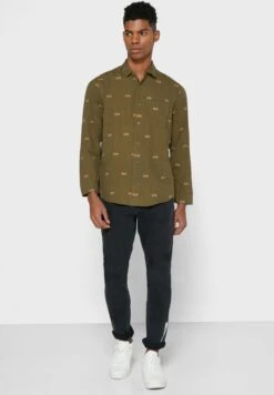 Regular Fit Printed Shirt -Active Fashion Store 4 zoom desktop 627