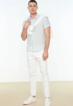 Trendyol Striped Slim Fit Shirt -Active Fashion Store 4 zoom desktop 628