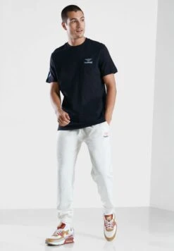 Hummel Hive Mason T-Shirt -Active Fashion Store 4 zoom desktop 64