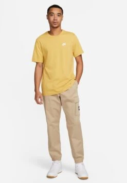 Nike Nsw Club T-Shirt 9 Nike Nsw Club T-Shirt -Active Fashion Store 4 zoom desktop 65