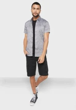 Geo Print Short Sleeve Shirt -Active Fashion Store 4 zoom desktop 679