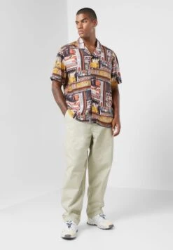 HUF Corner Strore Resort Shirt -Active Fashion Store 4 zoom desktop 683