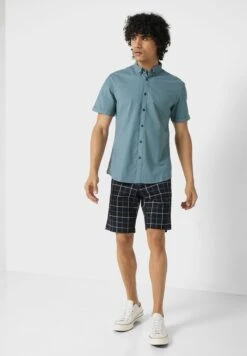 Shirt -Active Fashion Store 4 zoom desktop 715