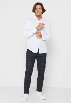 Marks & Spencer Essential Linen Regular Fit Shirt -Active Fashion Store 4 zoom desktop 741