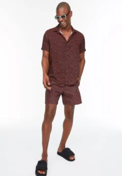 Trendyol Geo Print Swim Shorts -Active Fashion Store 4 zoom desktop 788