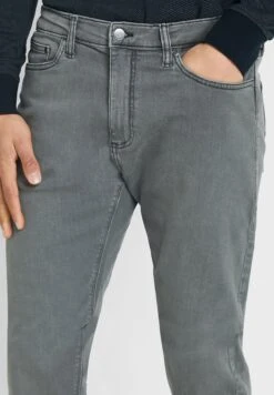 Marks & Spencer Essential Slim Fit Jeans -Active Fashion Store 4 zoom desktop 891