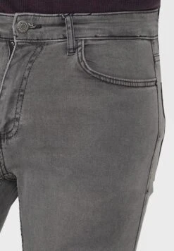 Koton Front Zip Closure Mid Rise Jeans -Active Fashion Store 4 zoom desktop 899