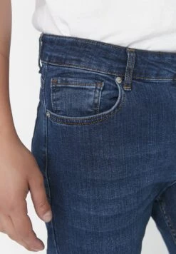 Trendyol Mid Wash Straight Fit Jeans -Active Fashion Store 4 zoom desktop 917