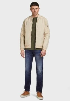 Jack & Jones Mid Wash Relaxed Jeans -Active Fashion Store 4 zoom desktop 938