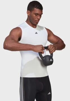 ADIDAS Techfit Tank -Active Fashion Store 5 zoom desktop 185