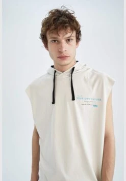 DeFacto Man Oversize Fit Hooded Strappy Vest 15 DeFacto Man Oversize Fit Hooded Strappy Vest -Active Fashion Store 5 zoom desktop 197