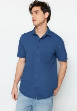 Trendyol Essential Regular Fit Shirt -Active Fashion Store 5 zoom desktop 238