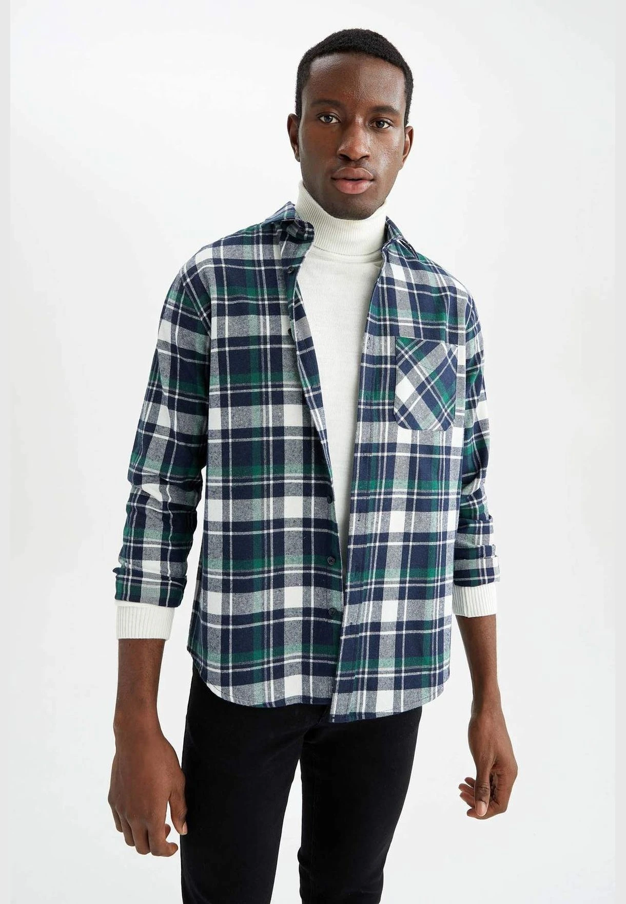 DeFacto Regular Fit Long Sleeve Check Print Knit Shirt 7 DeFacto Regular Fit Long Sleeve Check Print Knit Shirt - Image 5