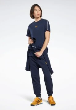 Reebok Workout Ready Piping T-Shirt -Active Fashion Store 5 zoom desktop 32