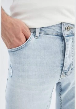 DeFacto Comfort Fit Straight Leg Jeans -Active Fashion Store 5 zoom desktop 381