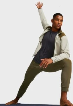 Puma Studio Men T-Shirt -Active Fashion Store 5 zoom desktop 4