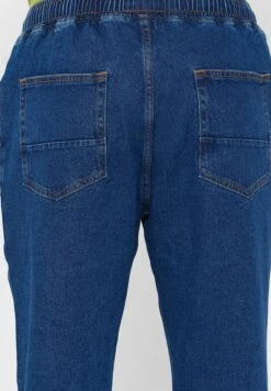 Relaxed Fit 5 Pocket Jean -Active Fashion Store 5 zoom desktop 427