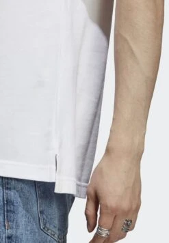 ADIDAS 3 Stripe Polo -Active Fashion Store 5 zoom desktop 536